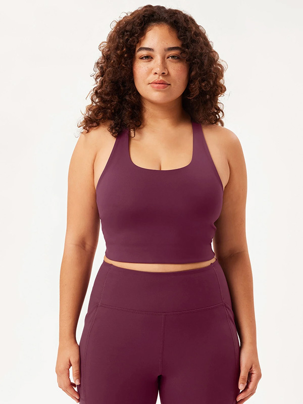PALOMA - Plus Size Top fra Girlfriend Collective