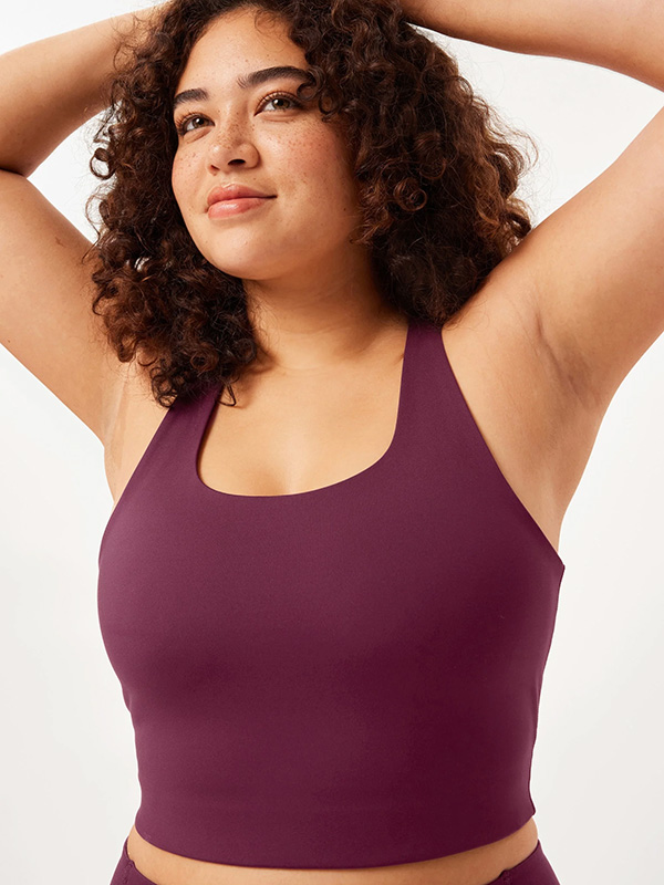 PALOMA - Plus Size Top fra Girlfriend Collective