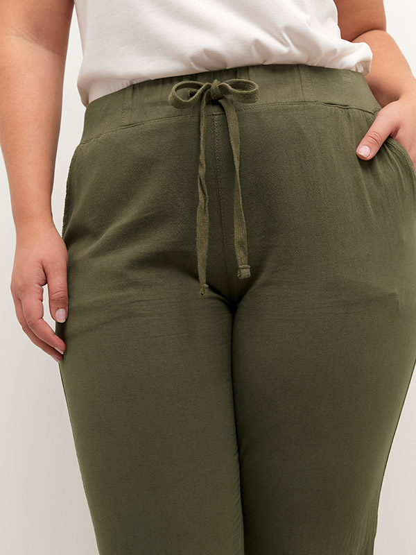 NANA  - Plus Size Broek fra Kaffe Curve