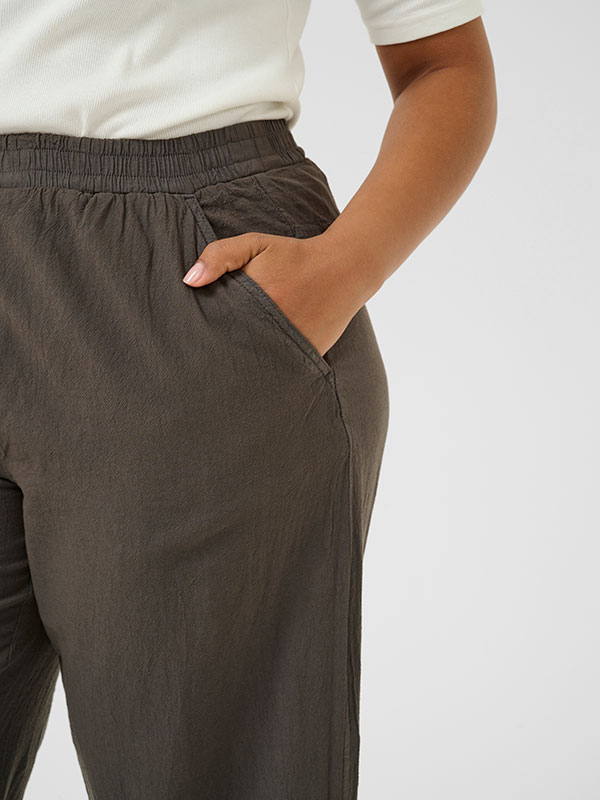 KCNANA - Plus Size Broek fra Kaffe Curve