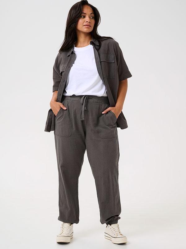 KCNANA - Plus Size Broek fra Kaffe Curve