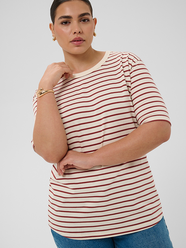 KCWINNI - Plus Size T-shirt fra Kaffe Curve