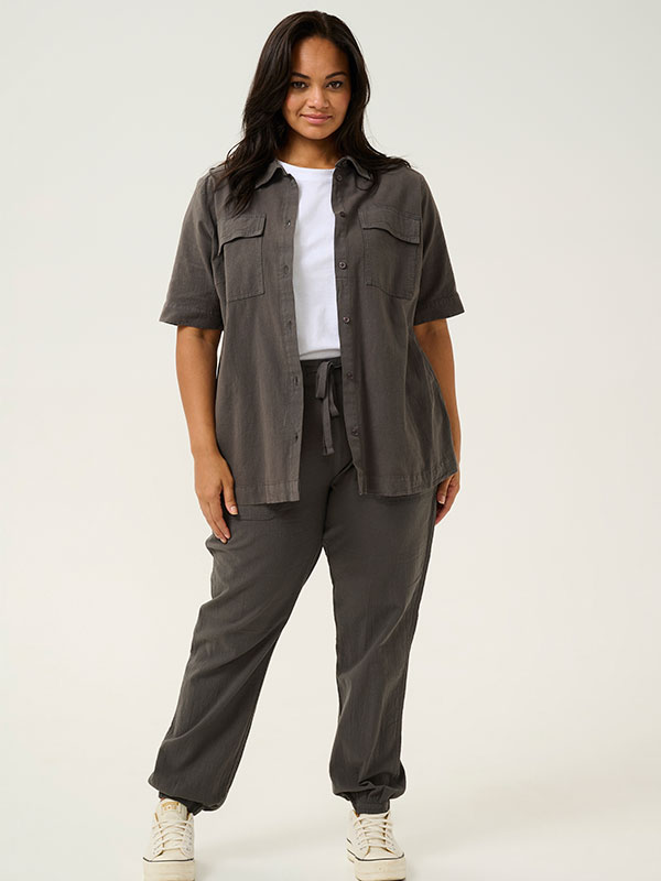 KCNANA - Plus Size Overhemd fra Kaffe Curve