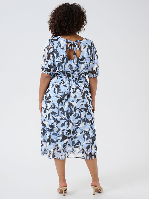 KCELONA - Plus Size Jurk fra Kaffe Curve
