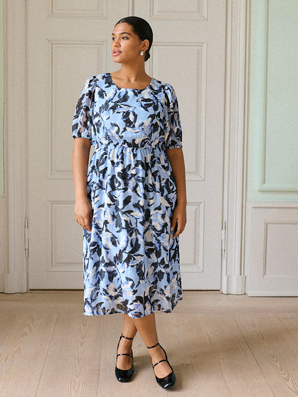 KCELONA - Plus Size Jurk fra Kaffe Curve