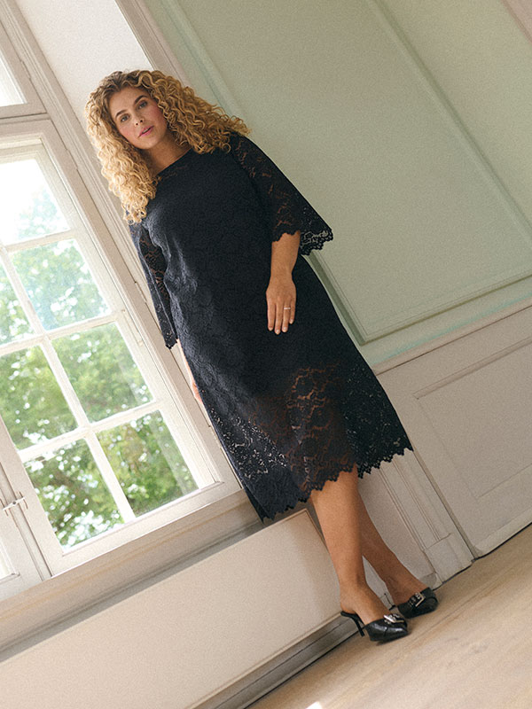 KCJAIDA - Plus Size Jurk fra Kaffe Curve