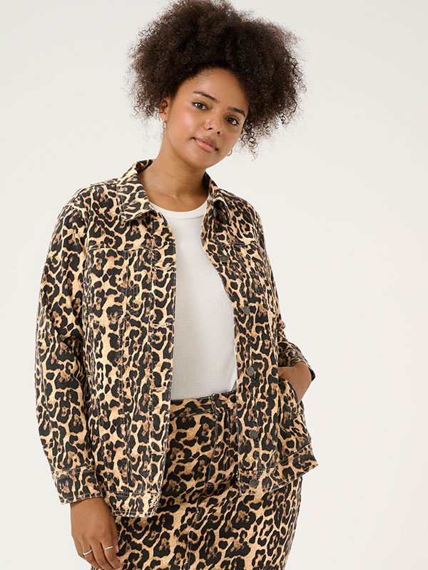 KCLEONOMA - Plus Size Jas fra Kaffe Curve