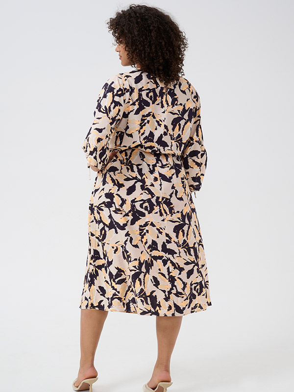 KCPACA - Plus Size Jurk fra Kaffe Curve