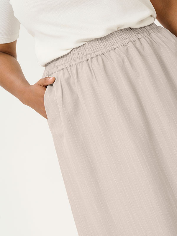 KCESTA - Plus Size Skirt fra Kaffe Curve