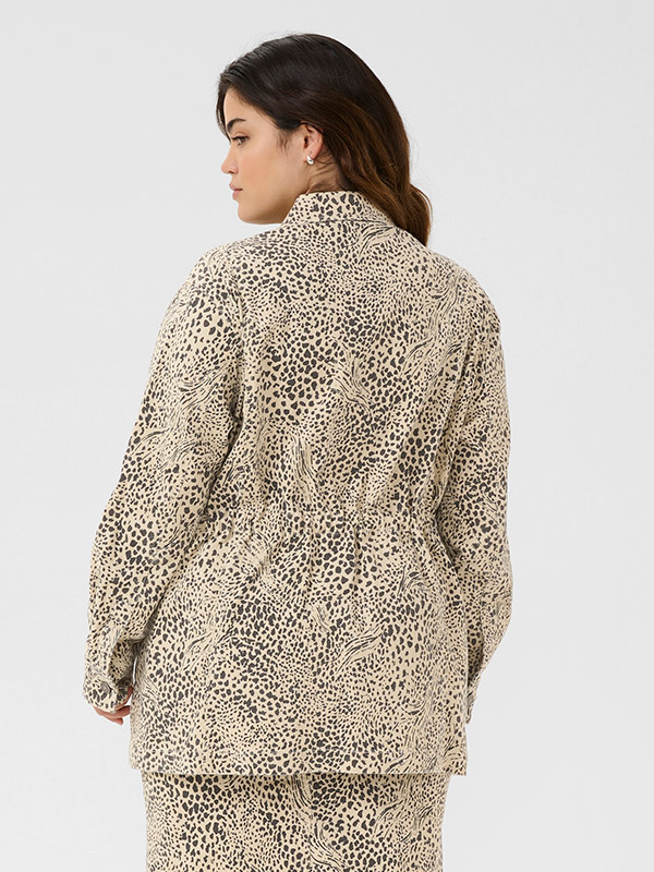 KCLISIA - Plus Size Jas fra Kaffe Curve