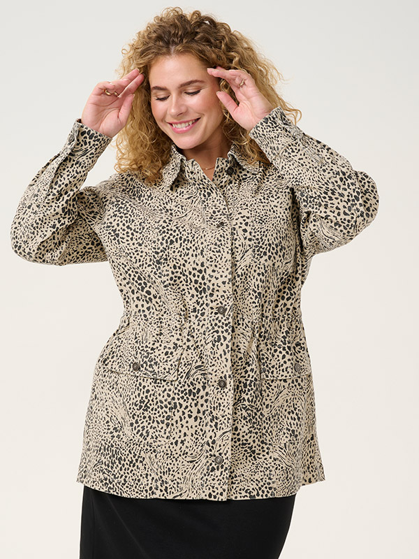 KCLISIA - Plus Size Jas fra Kaffe Curve