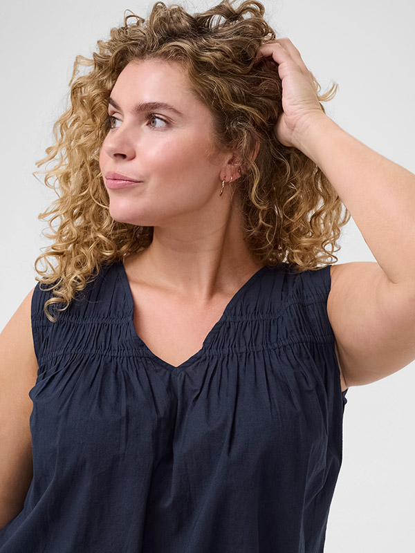 KCTHIA - Plus Size Top fra Kaffe Curve