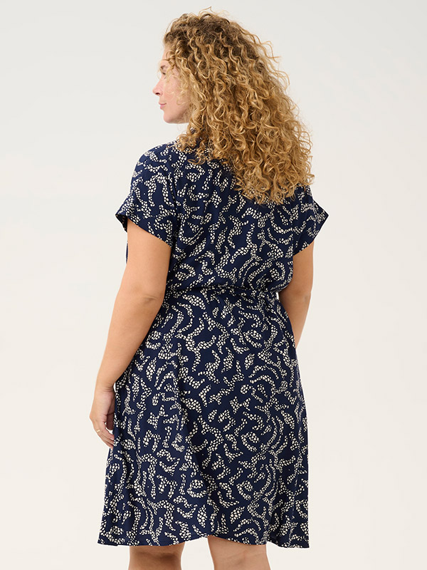 KCBEATE - Plus Size Jurk fra Kaffe Curve