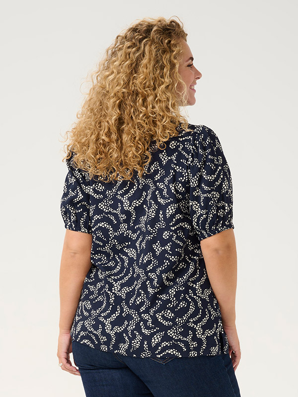 KCBEATE - Plus Size Overhemd fra Kaffe Curve