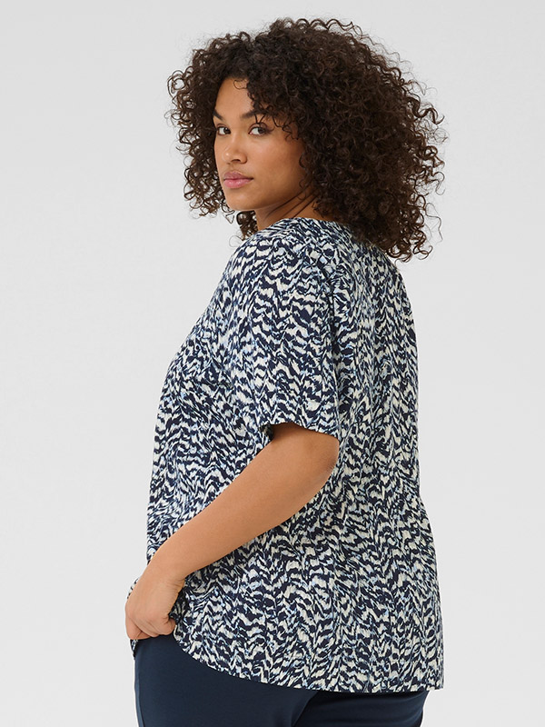 KCRAFIA - Plus Size T-shirt fra Kaffe Curve