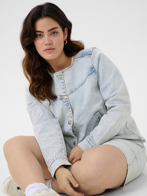KCMAIA - Plus Size Jas fra Kaffe Curve
