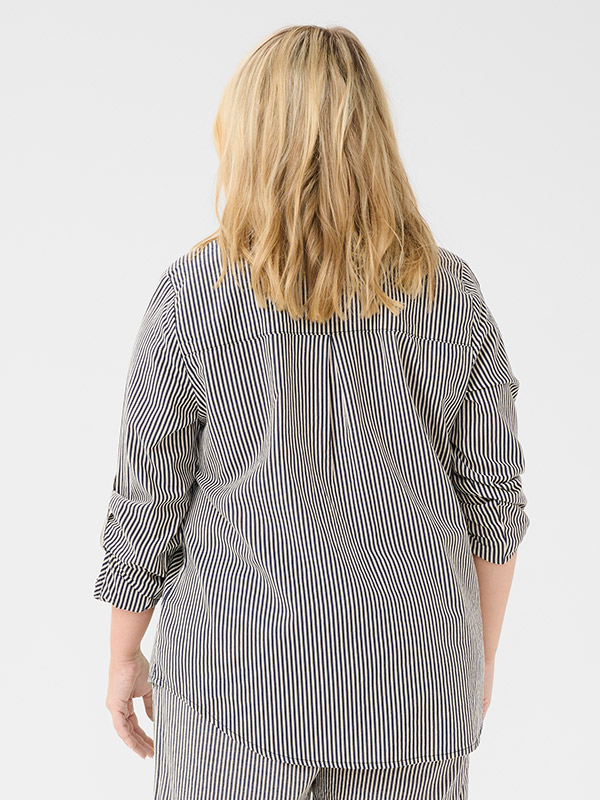 KCNANA - Plus Size Overhemd fra Kaffe Curve