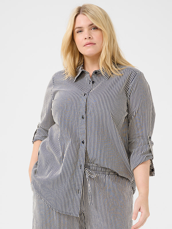 KCNANA - Plus Size Overhemd fra Kaffe Curve