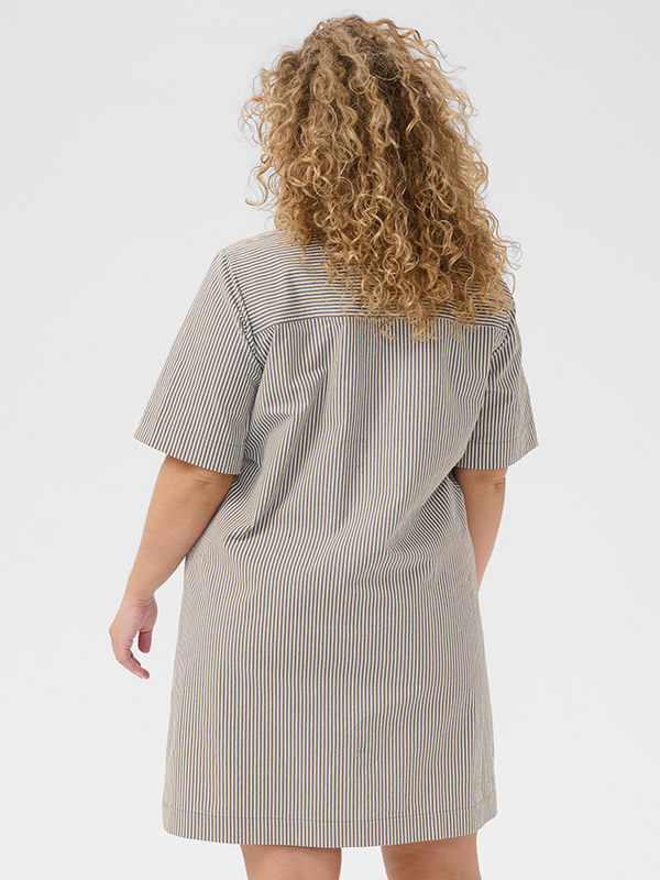 KCNANA - Plus Size Jurk fra Kaffe Curve