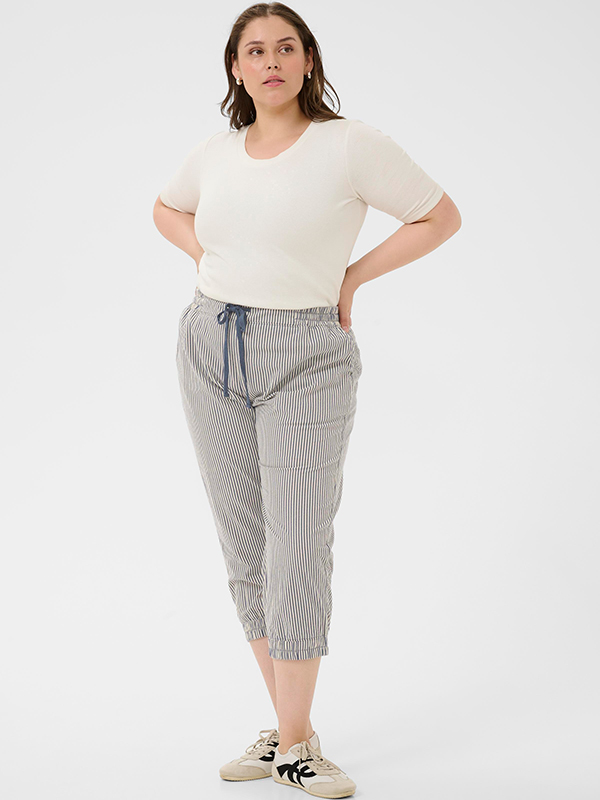 KCNANA - Plus Size Broek fra Kaffe Curve
