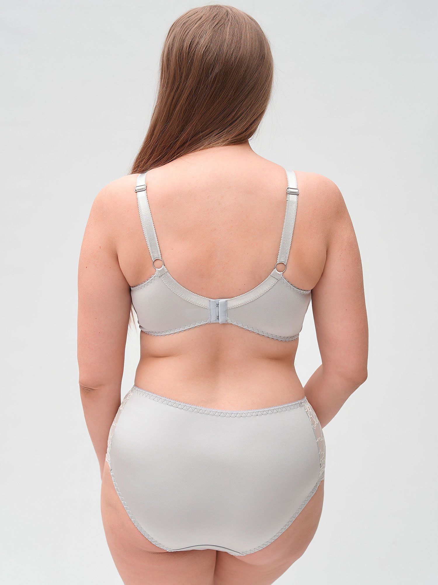 GRACE FULL - Plus Size Bh met beugel fra Plaisir