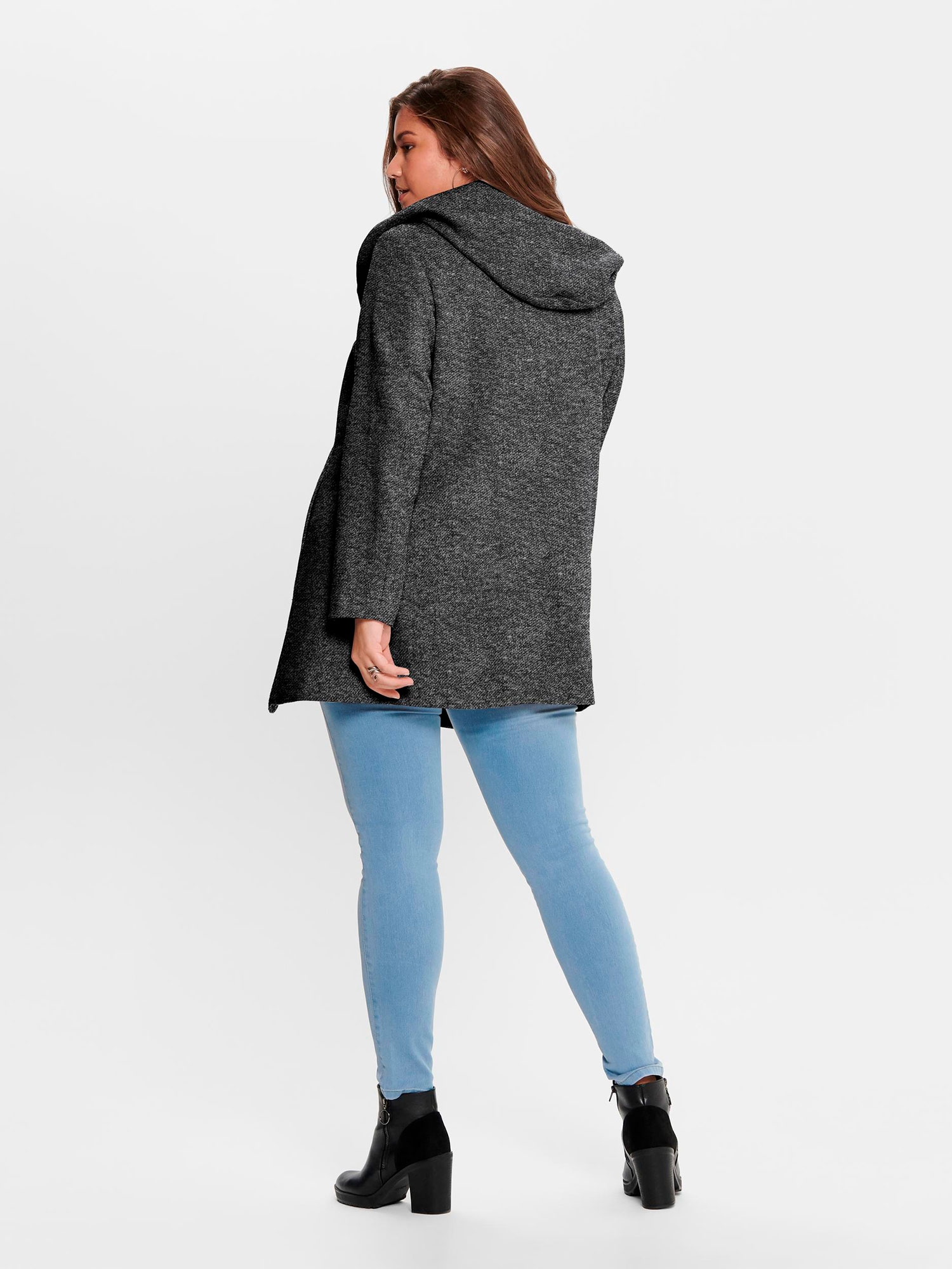 SEDONA  - Plus Size Jas fra Only Carmakoma
