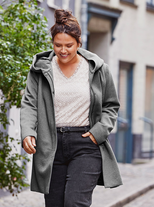 SEDONA - Plus Size Jas fra Only Carmakoma