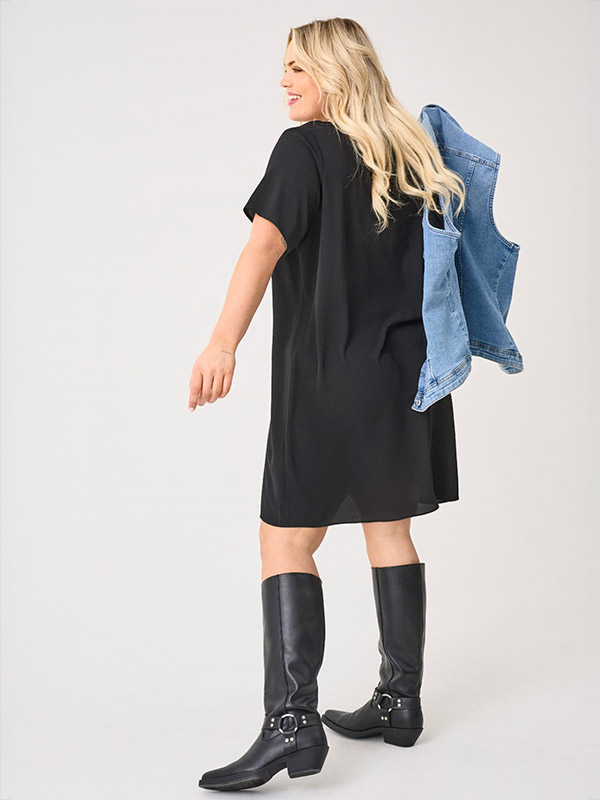 LUX  - Plus Size Jurk fra Only Carmakoma