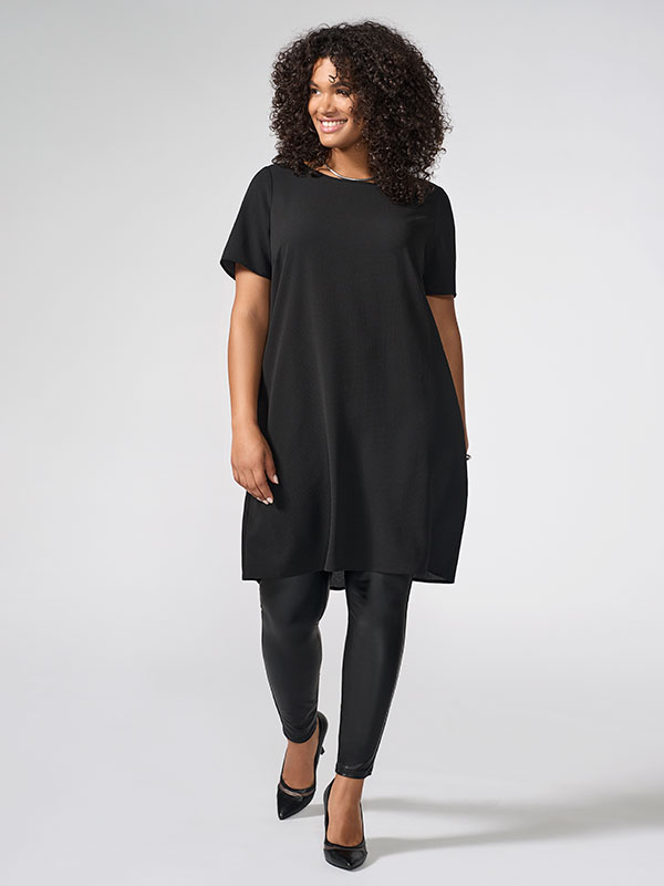 LUX  - Plus Size Jurk fra Only Carmakoma
