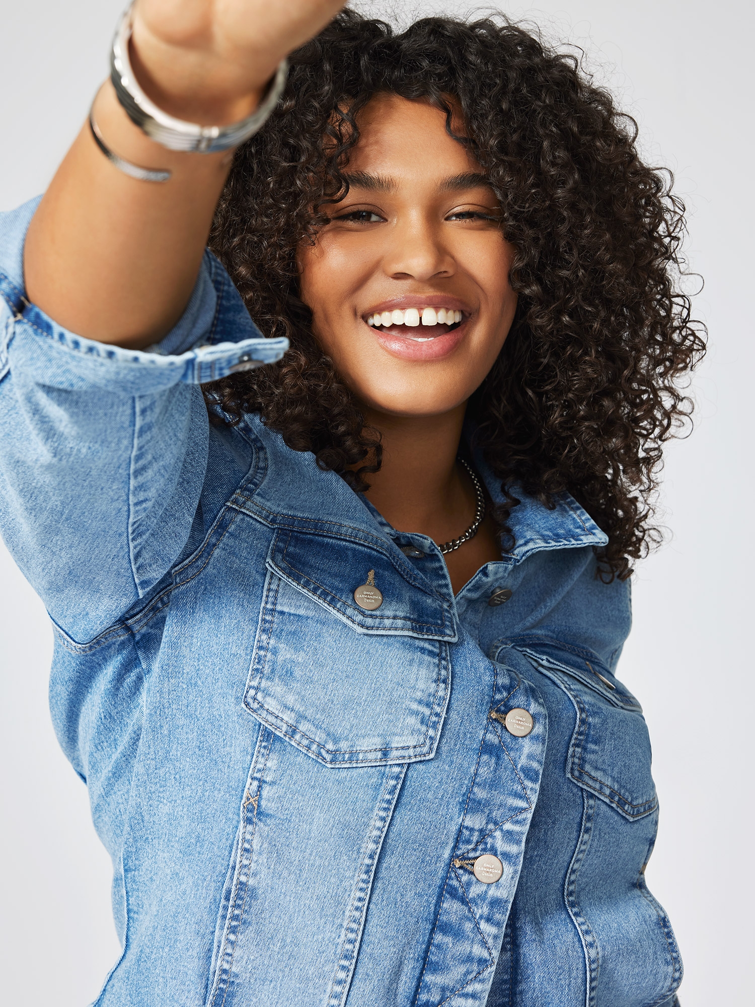WESPA - Plus Size Jas fra Only Carmakoma