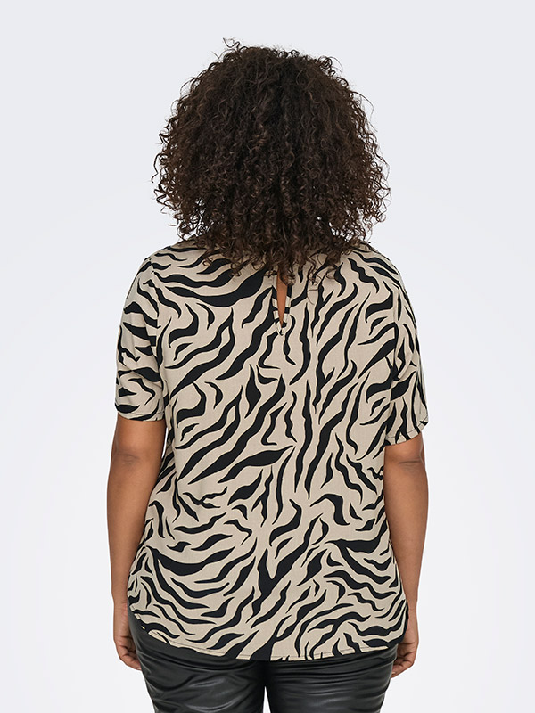 CARNOVA - Plus Size Blouse fra Only Carmakoma