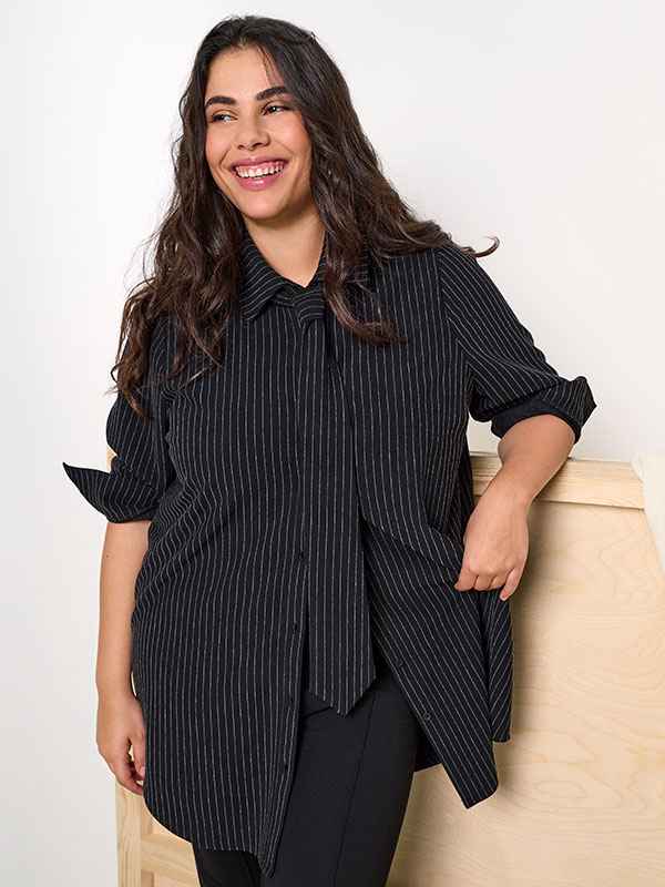 CARLISA - Plus Size Overhemd fra Only Carmakoma