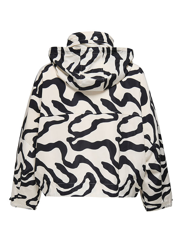 CARBETTY - Plus Size Jas fra Only Carmakoma