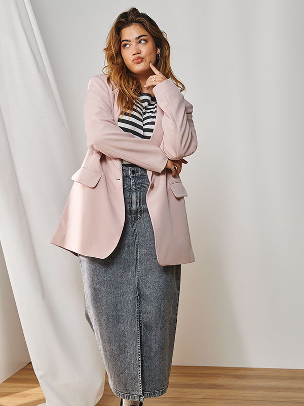 CARMYLAH - Plus Size Skirt fra Only Carmakoma