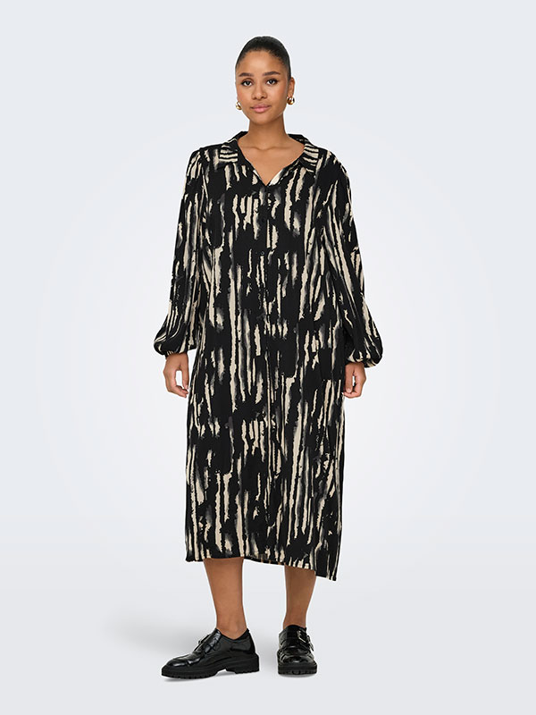 CARMIKAELA - Plus Size Jurk fra Only Carmakoma