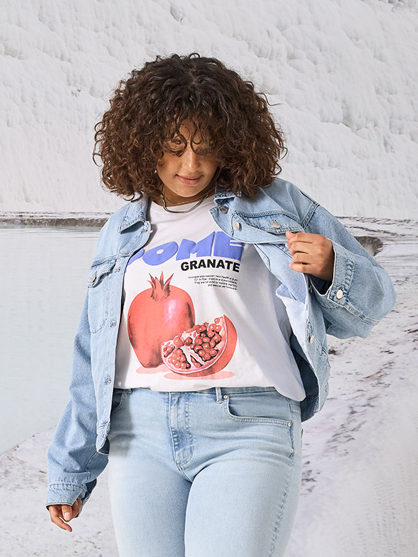 CARROBYN - Plus Size Jas fra Only Carmakoma