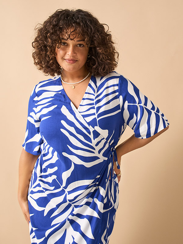 CARHELEN - Plus Size Jurk fra Only Carmakoma