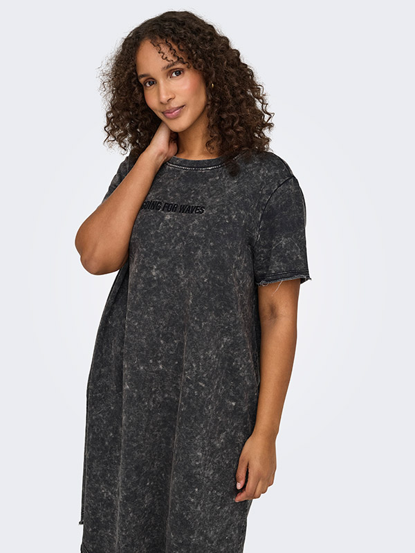 CARASTON - Plus Size Jurk fra Only Carmakoma
