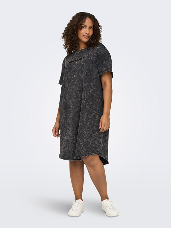 CARASTON - Plus Size Jurk fra Only Carmakoma