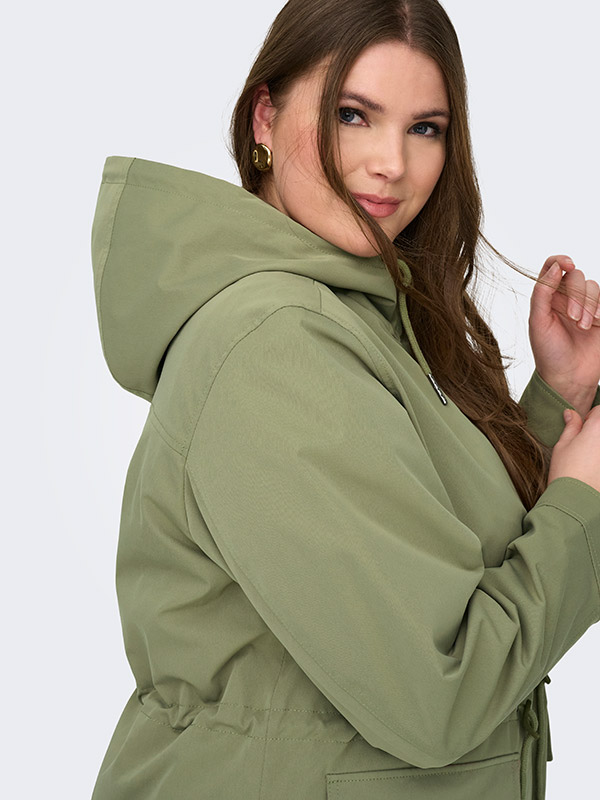CARLOUISE - Plus Size Jas fra Only Carmakoma