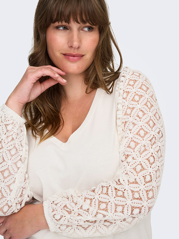 CAREFFIE - Plus Size Blouse fra Only Carmakoma