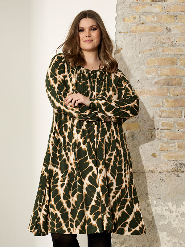 ACEY - Plus Size Jurk fra Zhenzi
