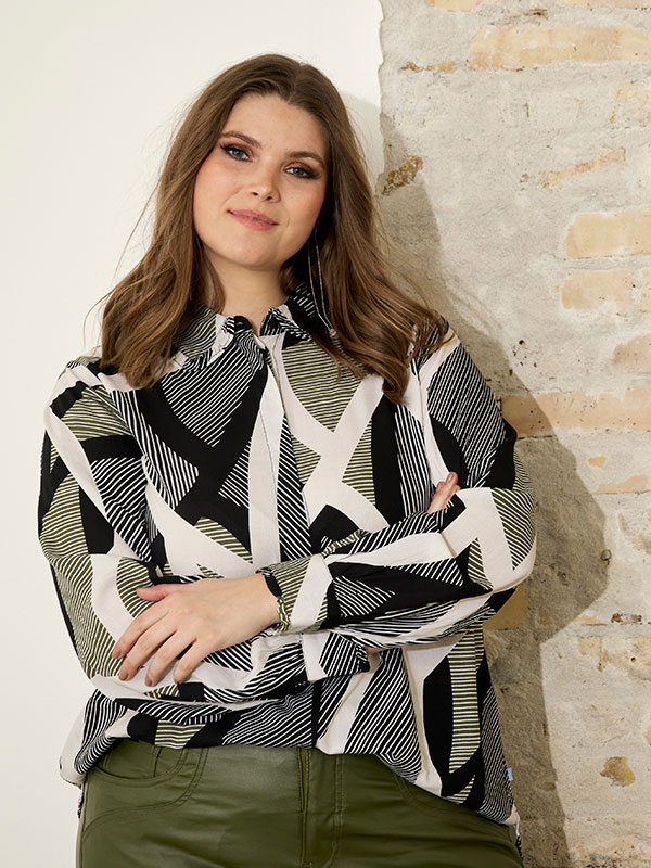 BOBY - Plus Size Overhemd fra Zhenzi