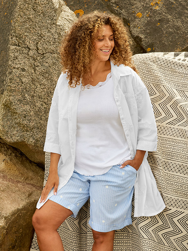 GERA - Plus Size Shorts fra Zhenzi