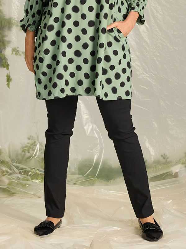 TWIST - Plus Size Broek fra Zhenzi