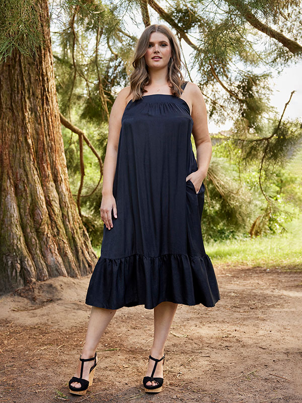 LEGACY  - Plus Size Jurk fra Zhenzi