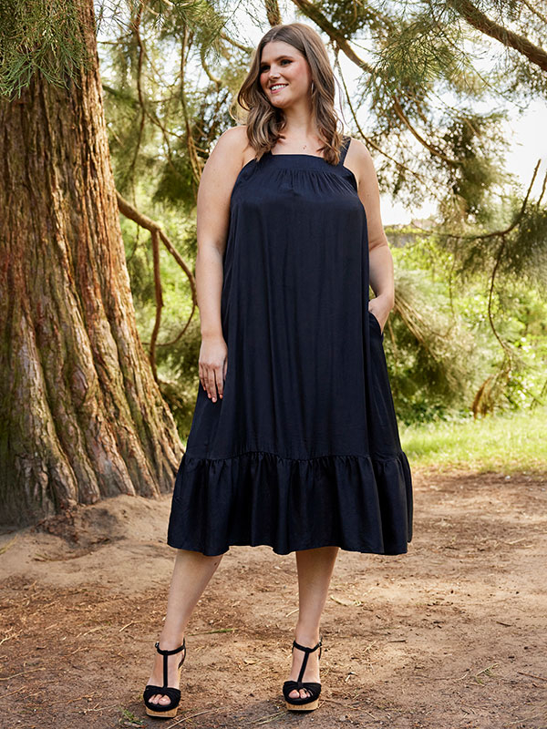 LEGACY  - Plus Size Jurk fra Zhenzi