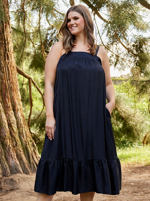 LEGACY  - Plus Size Jurk fra Zhenzi