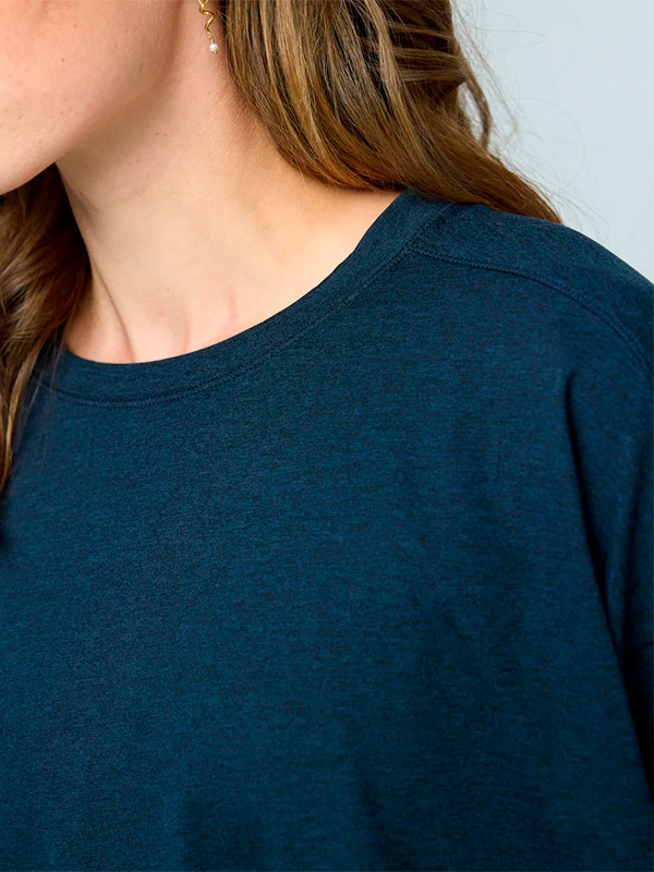 RESET LONG SLEEVE TEE - Plus Size Trainingsblouse fra Girlfriend Collective
