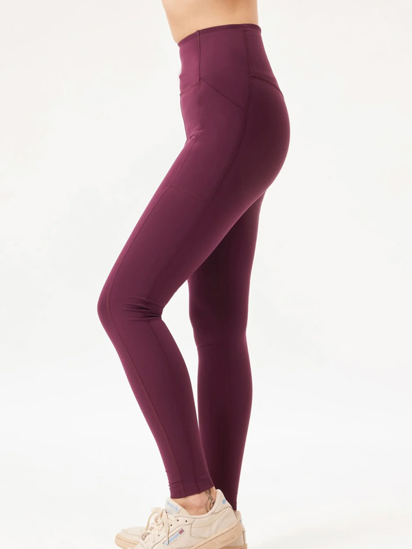 POCKET - Plus Size Trainingstights fra Girlfriend Collective